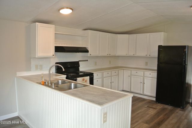 670 Straits Road, Gloucester, NC 28528