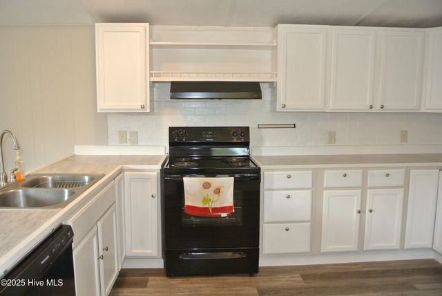 670 Straits Road, Gloucester, NC 28528