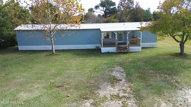 670 Straits Road, Gloucester, NC 28528