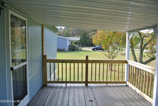 670 Straits Road, Gloucester, NC 28528