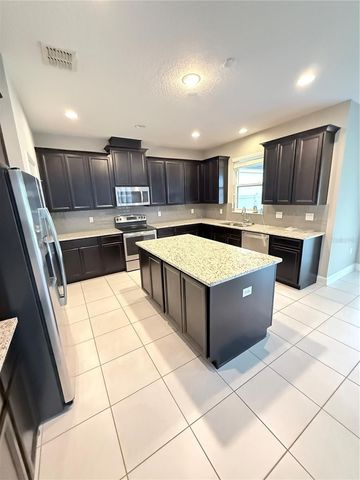 8025 NAVEL ORANGE LANE, Winter Garden, FL 34787