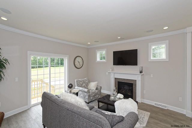 1C Brison Avenue, North Greenbush, NY 12180