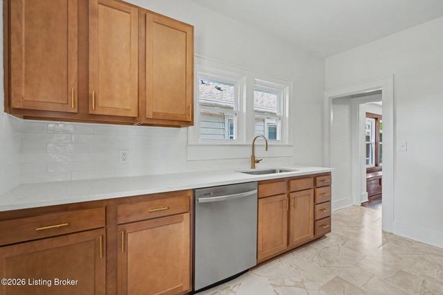 1212 Delor Ave, Louisville, KY 40217