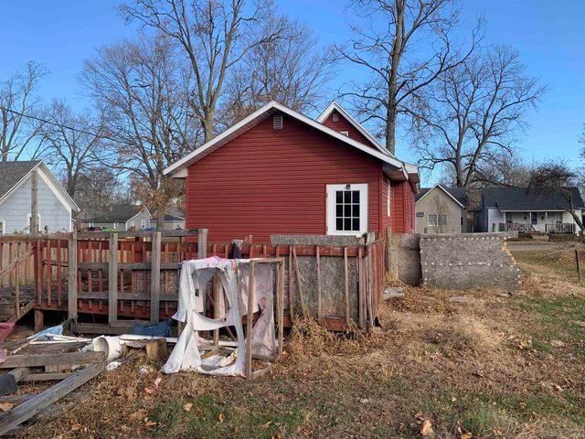 1208 Elm Street, Rochester, IN 46975