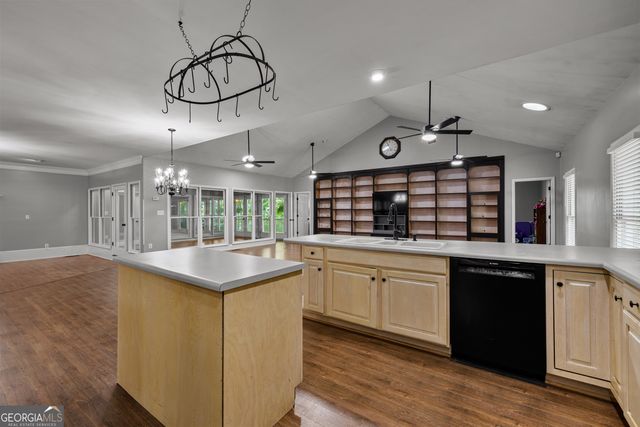 280 Waters Edge Lane, Newnan, GA 30263