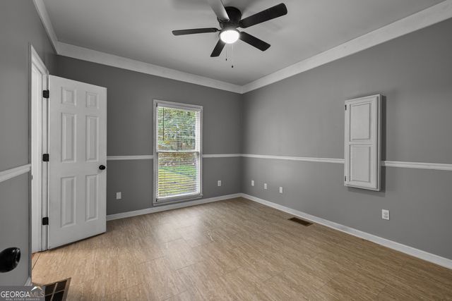 280 Waters Edge Lane, Newnan, GA 30263