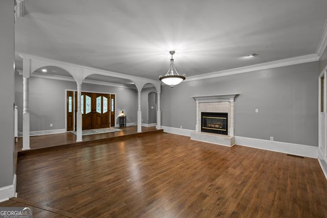 280 Waters Edge Lane, Newnan, GA 30263