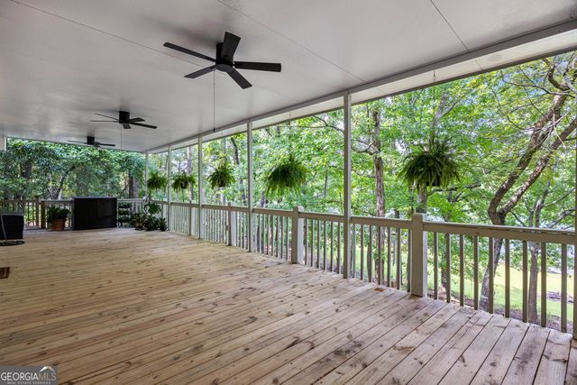 280 Waters Edge Lane, Newnan, GA 30263
