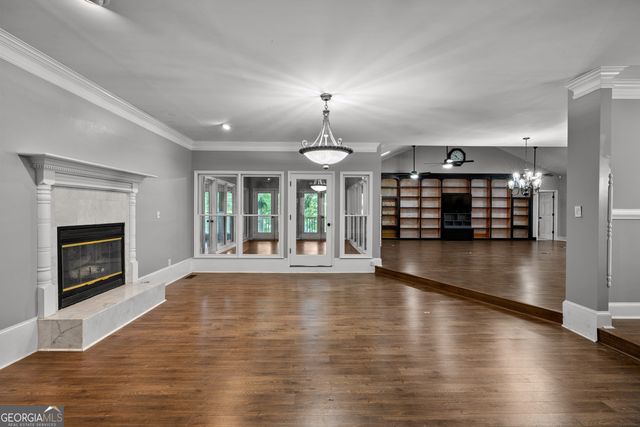 280 Waters Edge Lane, Newnan, GA 30263