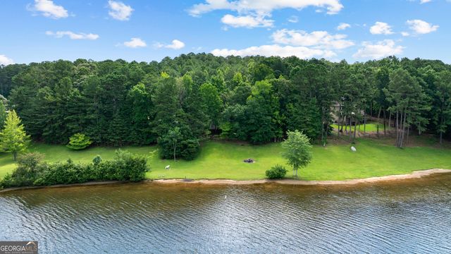 280 Waters Edge Lane, Newnan, GA 30263