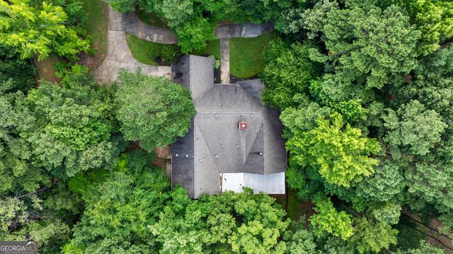 280 Waters Edge Lane, Newnan, GA 30263
