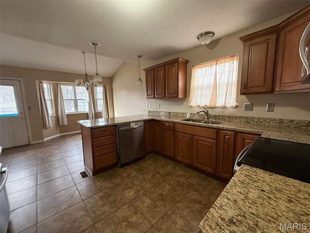 71 Mimosa Drive, Granite City, IL 62040