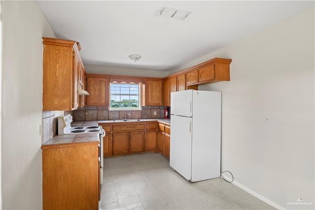 800 Javalina Road 3, Pharr, TX 78577