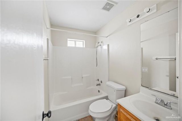 800 Javalina Road 3, Pharr, TX 78577