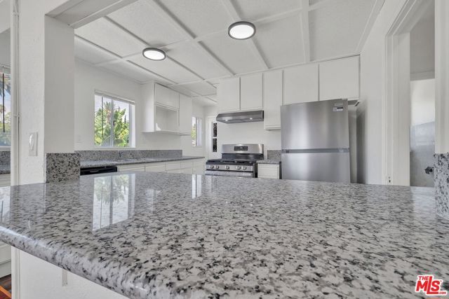 2757 S Mansfield Avenue, Los Angeles, CA 90016