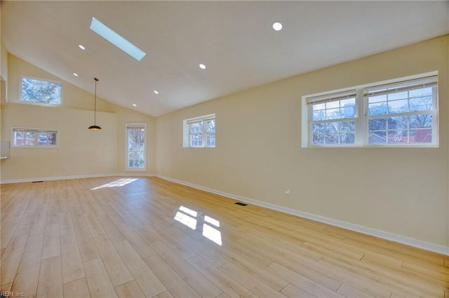 1202 Land ST, Norfolk, VA 23502