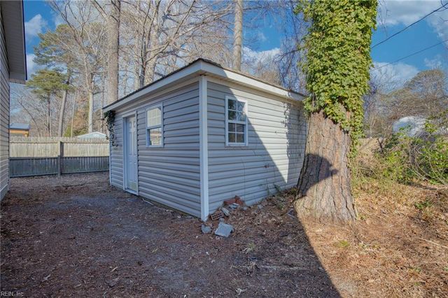 1202 Land ST, Norfolk, VA 23502