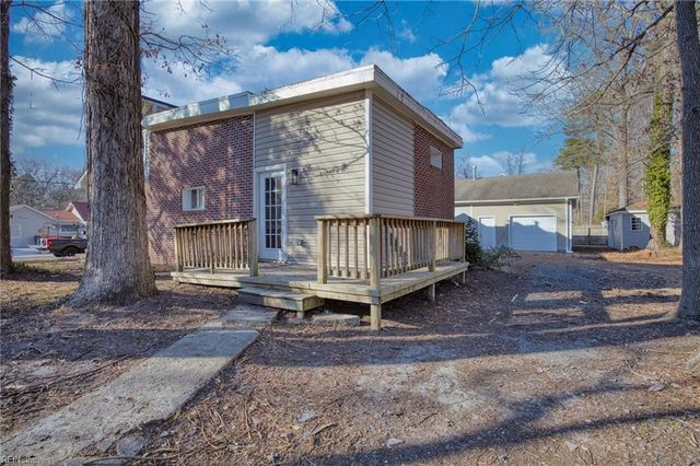 1202 Land ST, Norfolk, VA 23502