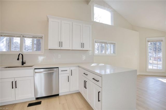 1202 Land ST, Norfolk, VA 23502