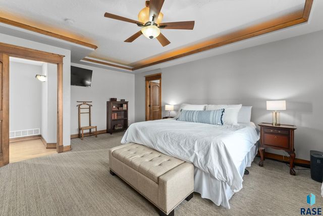 9005 E Torrey Pine Cir Circle, Sioux Falls, SD 57110