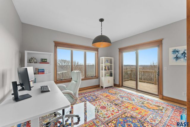 9005 E Torrey Pine Cir Circle, Sioux Falls, SD 57110