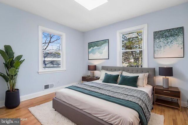 3010 ROGERS DR, Falls Church, VA 22042