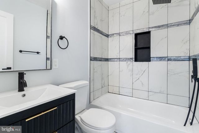 3010 ROGERS DR, Falls Church, VA 22042