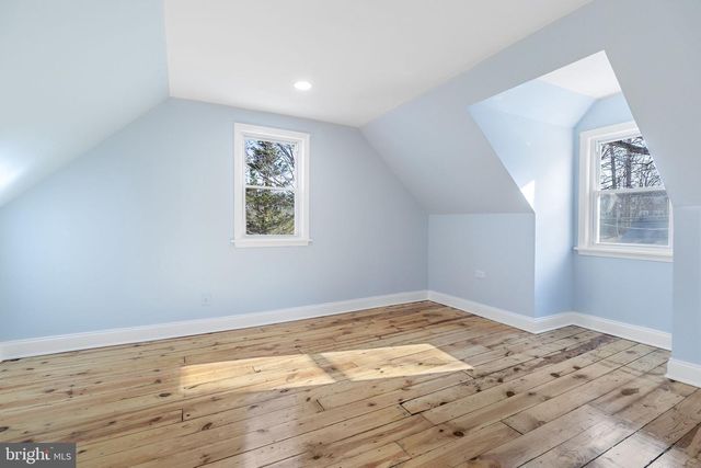 3010 ROGERS DR, Falls Church, VA 22042