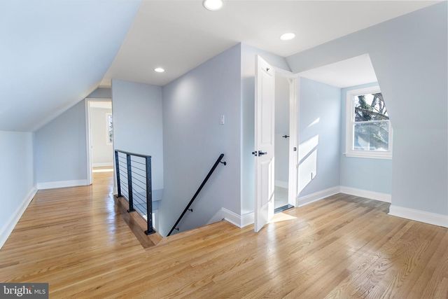 3010 ROGERS DR, Falls Church, VA 22042