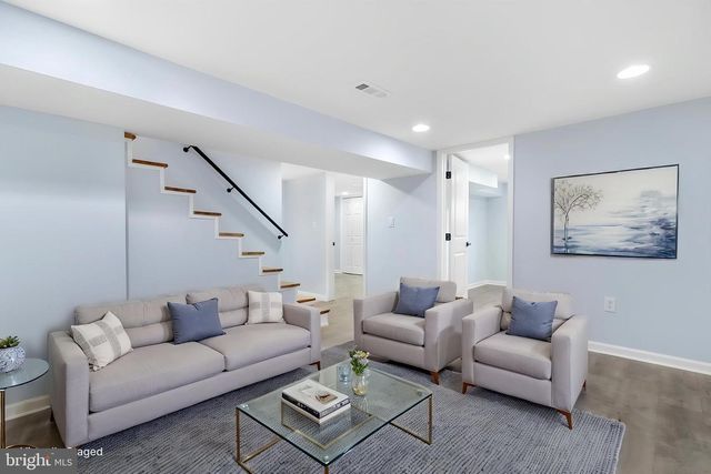 3010 ROGERS DR, Falls Church, VA 22042