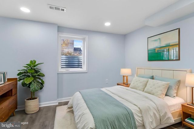 3010 ROGERS DR, Falls Church, VA 22042