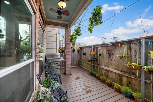 26 Stalynn Lane, Houston, TX 77027