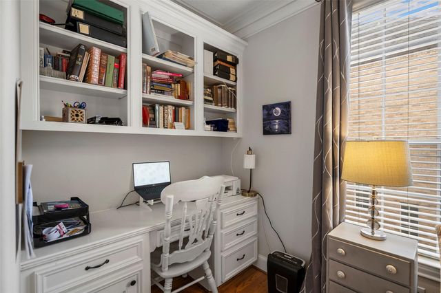 26 Stalynn Lane, Houston, TX 77027