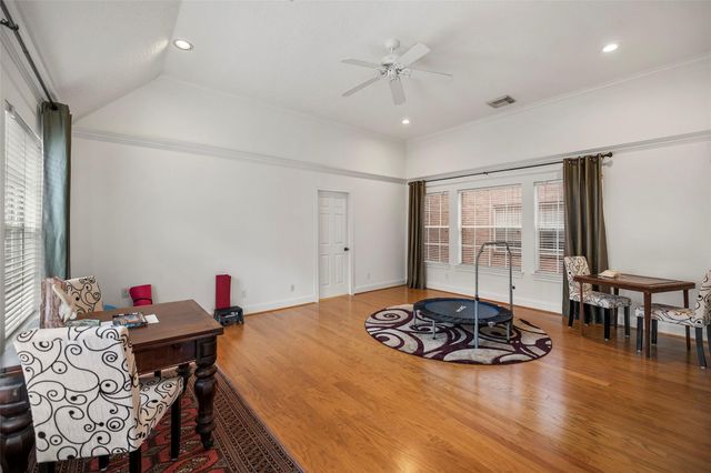 26 Stalynn Lane, Houston, TX 77027