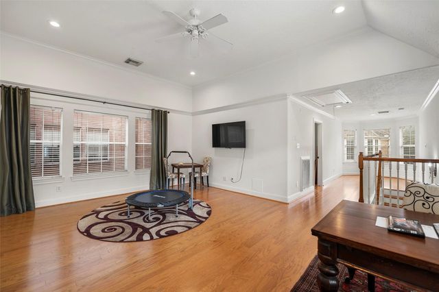 26 Stalynn Lane, Houston, TX 77027