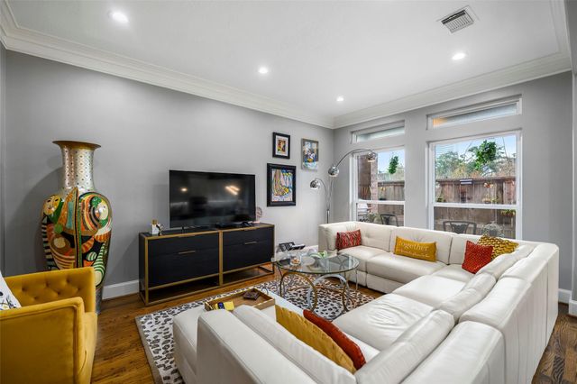 26 Stalynn Lane, Houston, TX 77027