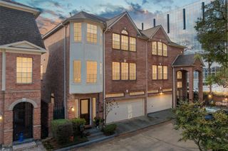 26 Stalynn Lane, Houston, TX 77027