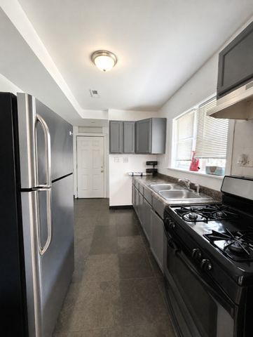 834 N Christiana Avenue 1, Chicago, IL 60651