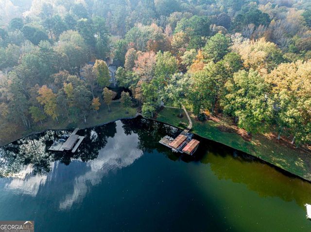 178 W River Bend Drive, Eatonton, GA 31024