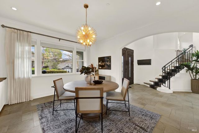 213 Cardwell Ct, Napa, CA 94559