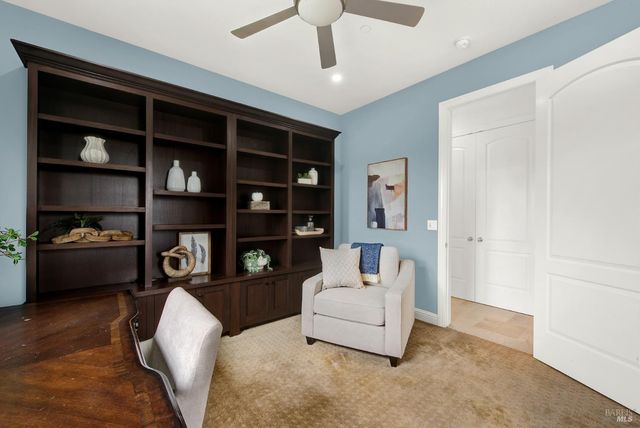 213 Cardwell Ct, Napa, CA 94559