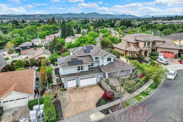 213 Cardwell Ct, Napa, CA 94559