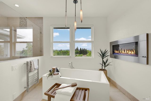 213 Cardwell Ct, Napa, CA 94559