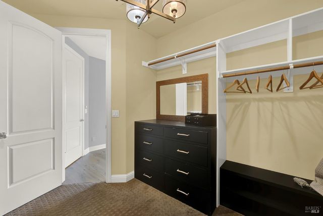 213 Cardwell Ct, Napa, CA 94559