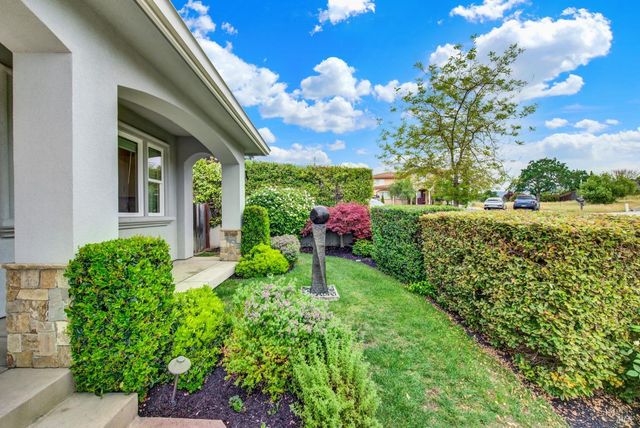 213 Cardwell Ct, Napa, CA 94559