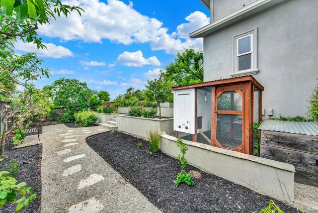 213 Cardwell Ct, Napa, CA 94559