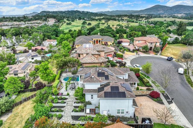 213 Cardwell Ct, Napa, CA 94559