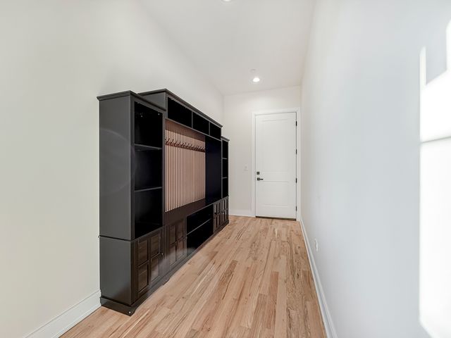 1115 Alima Terrace, La Grange Park, IL 60526