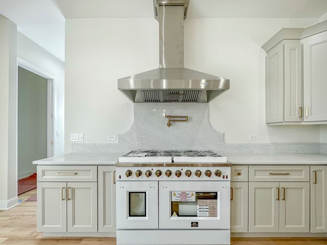 1115 Alima Terrace, La Grange Park, IL 60526