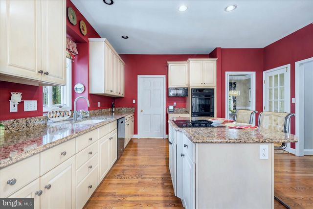 14 REESE DR, Newark, DE 19711